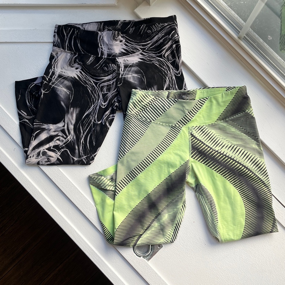 Calvin Klein Performance • Lot of 2 Quick Dry Active Capri Leggings • Size M